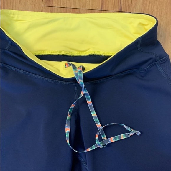 Lululemon Run Crops Luxtreme Hero Blue 4” - Picture 3 of 7